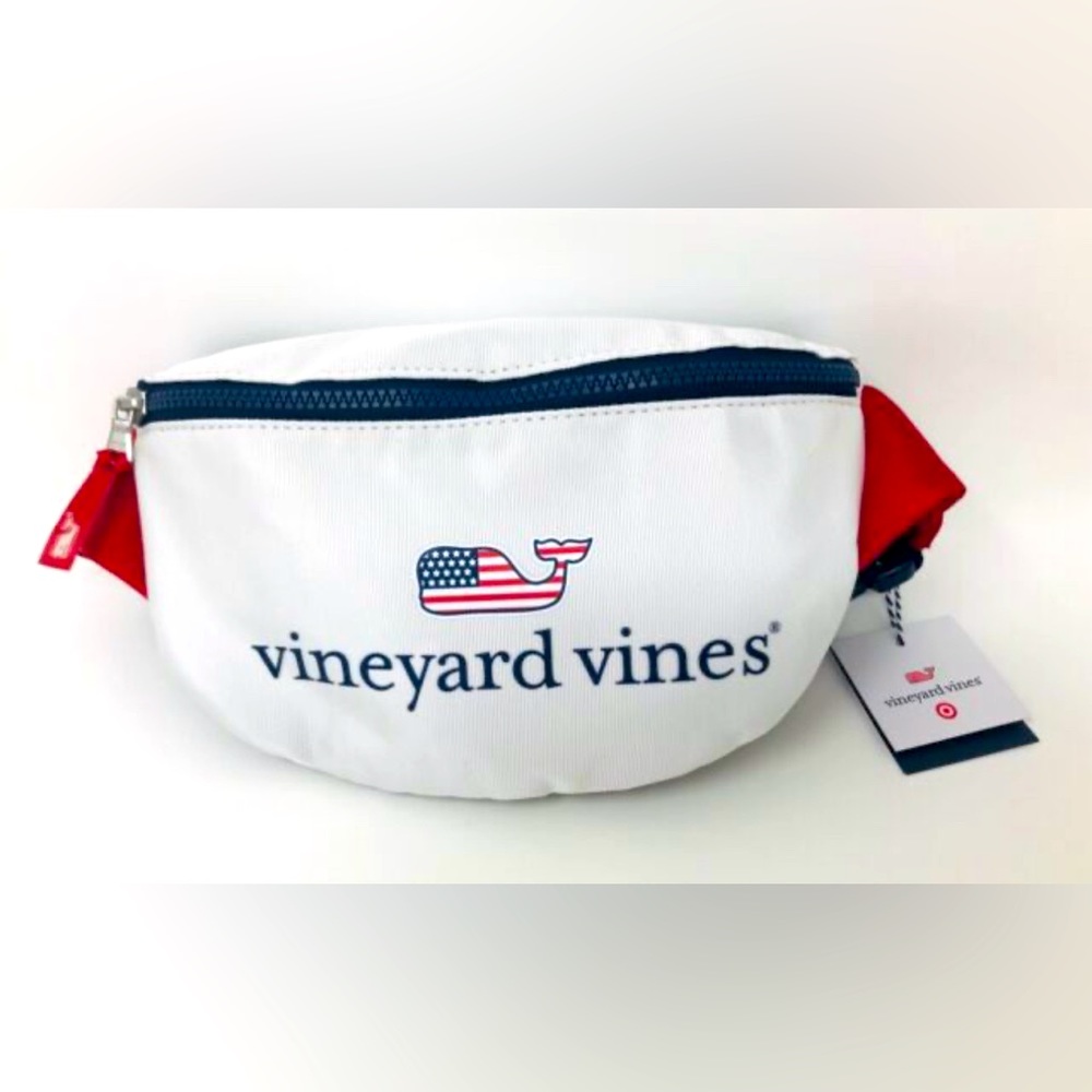 NWT! Vineyard Vine fannypack